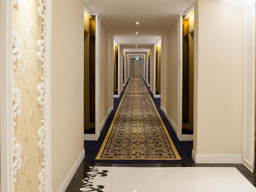 Emperor Hotel Макао Экстерьер фото
