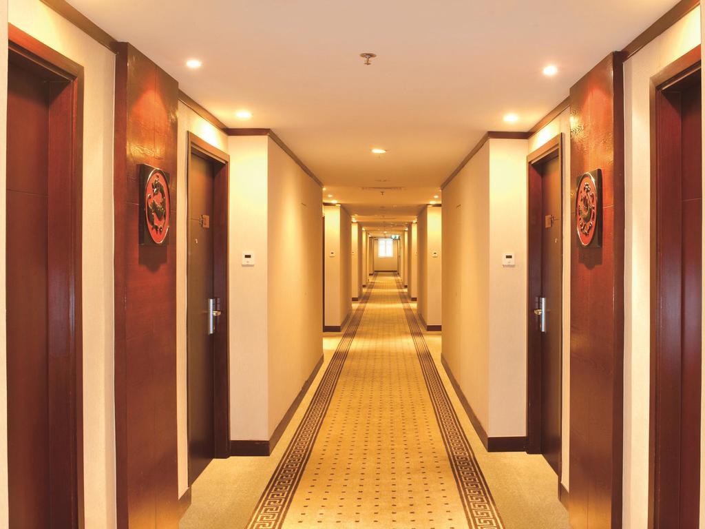 Emperor Hotel Макао Экстерьер фото