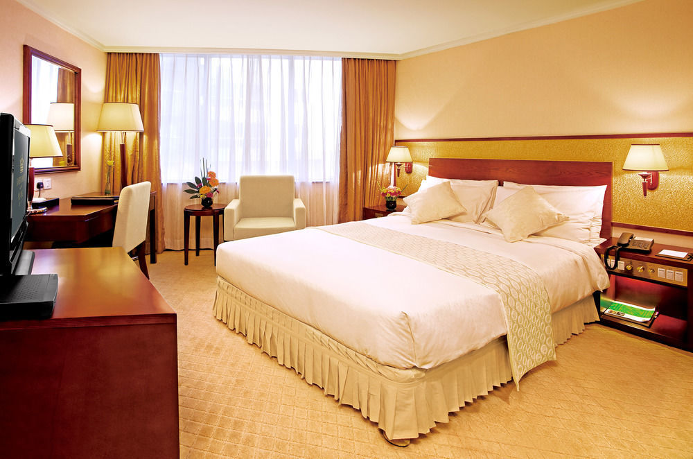 Emperor Hotel Макао Экстерьер фото