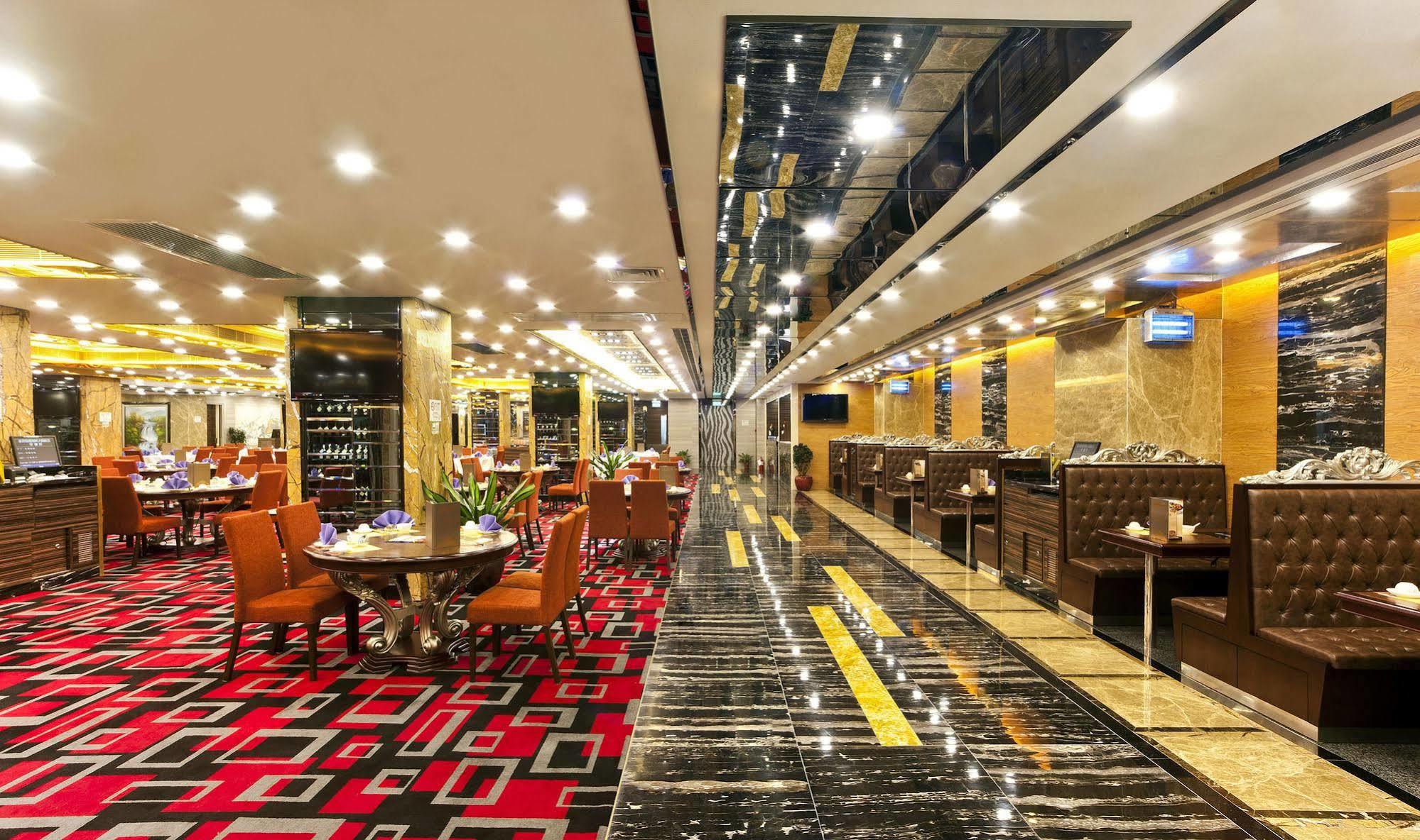 Emperor Hotel Макао Экстерьер фото