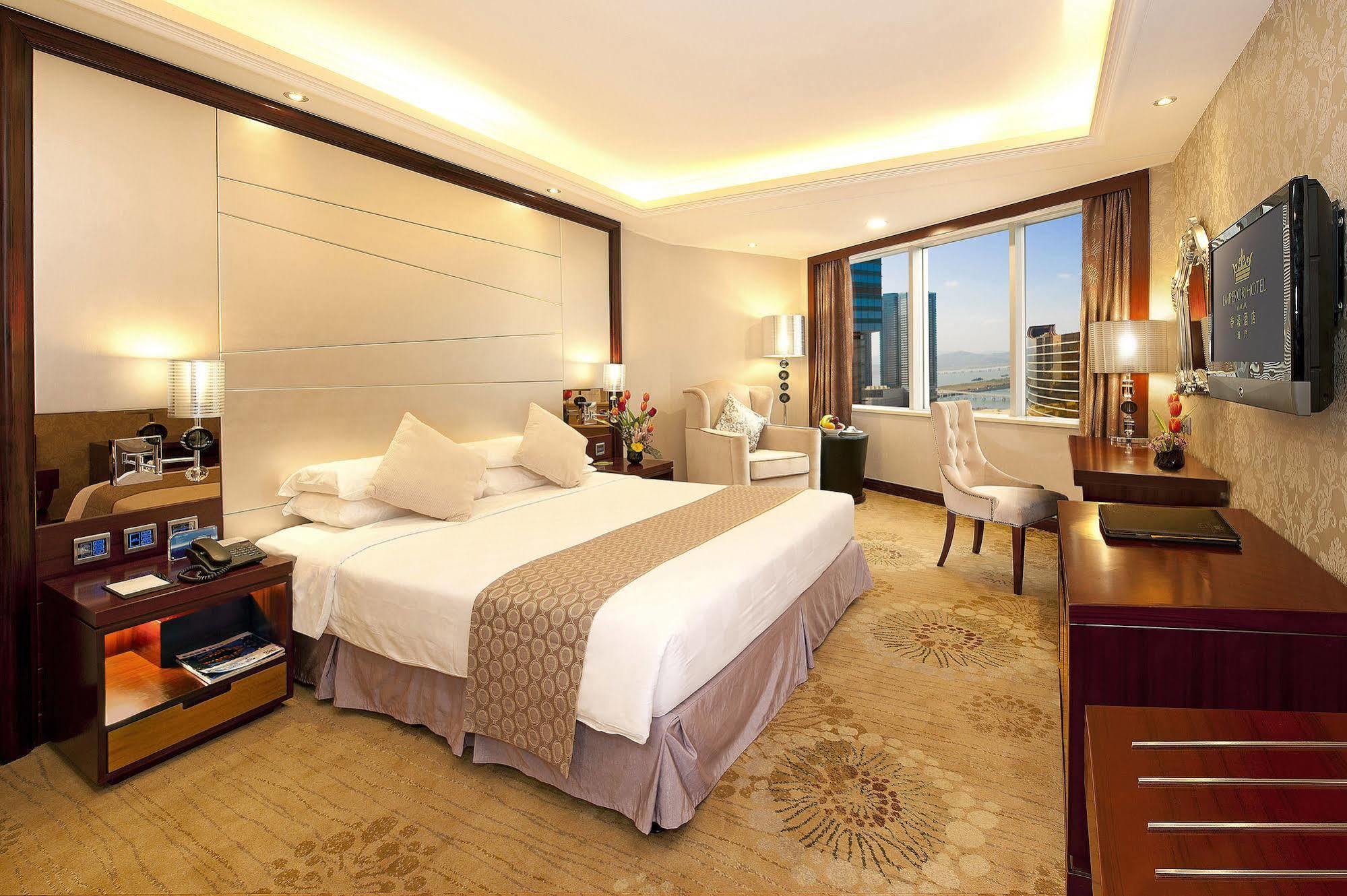 Emperor Hotel Макао Экстерьер фото